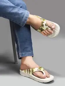 HRX by Hrithik Roshan Men Printed Rubber Slip-On