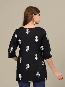 Dream Beauty Fashion Floral Printed V-Neck Kurti