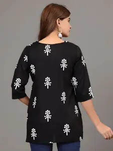 Dream Beauty Fashion Women Ethnic Motifs Printed V-Neck Kurti