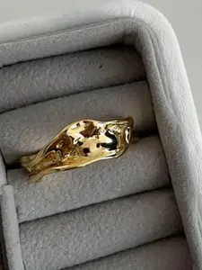 StyleCast Elegant Gold-Plated Adjustable Finger Ring