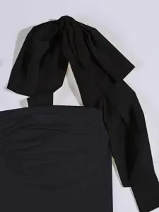 StyleCast Shoulder Strapped Fitted Top