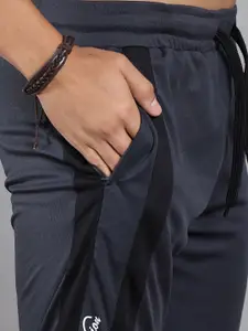 Moda Rapido Men Mid Rise Track Pants