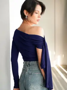 StyleCast Women Solid One Shoulder Top
