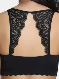 Zivame Women Solid Medium Coverage Lightly Padded Bralette Bra