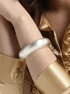 SOHI The Chunky-Curve Silver-Plated Cuff Bracelet