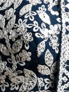 DIVASTRI Embroidered Thread Work Semi-Stitched Lehenga & Unstitched Blouse With Dupatta