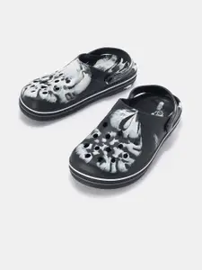 Ajile by Pantaloons Men Printed Round Toe Slip-On Clogs