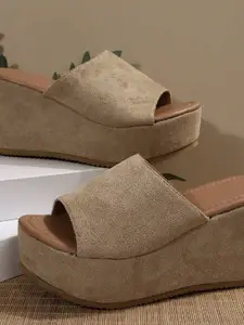 GLO GLAMP Open Toe Wedge Sandals