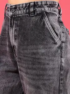 V-Mart Women Regular Fit Mid-Rise Light Fade Clean Look Cotton Jeans