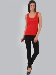 Q-rious Round-Neck Non-Padded Camisoles
