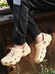 Vellinto Men Clogs Sandals