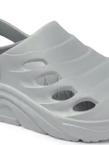 HRX by Hrithik Roshan Men Self Design Clogs