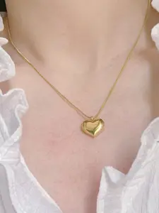 DIVASTRI Stainless Steel Gold-Plated Heart Shaped Pendants With Chains