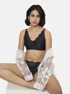 Triumph Lacy Sensation Wired Non Padded Bra