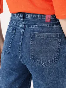 DressBerry Women Effortless Grunge Light Fade Straight Fit Jeans