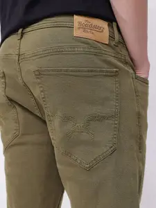 The Roadster Life Co. Men Elevated Essential Slash Knee Slim Tapered Fit Jeans