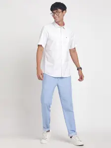 Turtle Men Relaxed Slim Fit Opaque Checked Casual Shirt