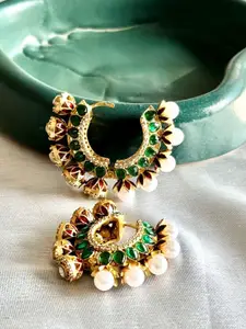 The Jewellery Tale Gold-Plated Emerald & Pearls Studded Contemporary Hoop Earrings