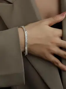 DressBerry Gold Plated American Diamond Link Bracelet