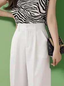 Moda Rapido Women Comfort High-Rise Highly Distressed Jeans