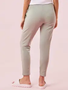 Enamor Slim Fit Mid Rise French Terry Ankle length Lounge Pant