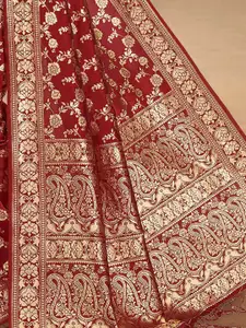 DEVATITHI Ethnic Motifs Zari Silk Blend Banarasi Saree