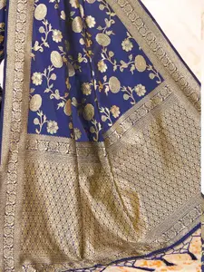 DEVATITHI Ethnic Motifs Zari Silk Blend Banarasi Saree