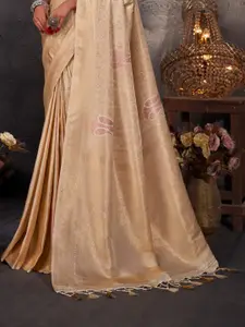 DEVATITHI Ethnic Motifs Zari Silk Blend Kanjeevaram Saree