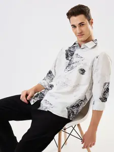 SPYKAR Men Spread Collar Abstract Printed Casual Shirt
