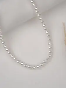 Zeraki Jewels Gold-Plated Pearls Beaded Contemporary Shaped Pendant With Chain