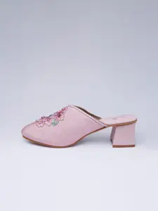 Schon Zapato Women Embellished Wedge Heels