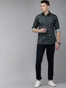 V Dot Men Black & Green Geometric Printed Standard Slim Fit Pure Cotton Casual Shirt