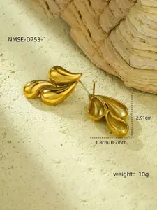 DressBerry Gold-Plated Teardrop Shaped Studs