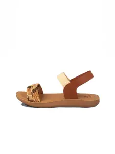 Aeroblu Women Textured Open Toe Flats