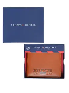 Tommy Hilfiger Men Leather Two Fold Wallet