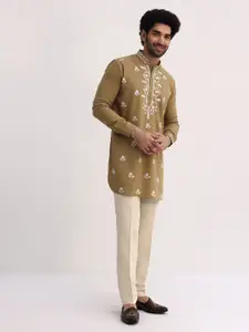 KALKI Fashion Floral Embroidered Mandarin Collar Thread Work Straight Kurti With Trousers