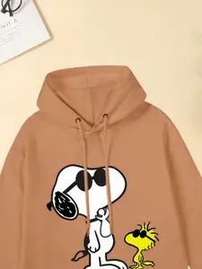 FOREVER FRIDAY Girls Snoopy Printed Hooded Sweatshirt