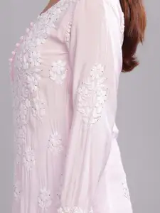 Club Loom Chikankari Muslin Embroidered Kurta