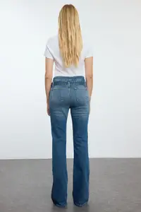 Trendyol Women Regular Fit Mid-Rise Jeans