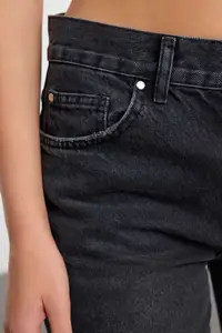 Trendyol Women Regular Fit Mid-Rise Light Fade Pure Cotton Jeans