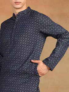 Anouk Navy Blue And Black Geometric Printed Mandarin Collar Straight Kurta