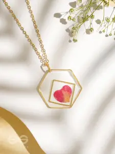 EVERSTYLISH Heart Of Rose Pressed Flower Resin Geometric Pendants With Chains