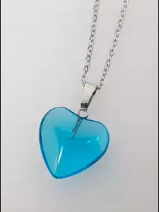 V FASHION JEWELLERY Silver-Plated Heart Shaped Pendants With Chains
