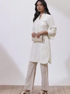 Lakshita Women Embroidered Thread Work Pure Cotton Kurti