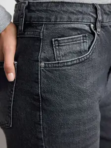 Trendyol Women Light Fade Mid-Rise Jeans