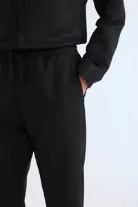 DeFacto Men Mid-Rise Regular Fit Trousers