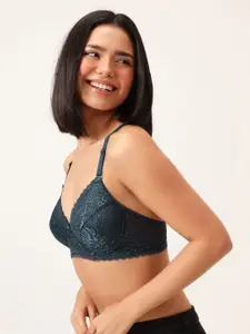 Clovia Full Coverage Lightly Padded Lace T-shirt Bra