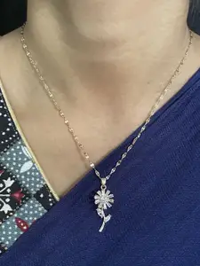 Digital Dress Room Rose Gold Plated Flower-Shaped Pendants With Chains