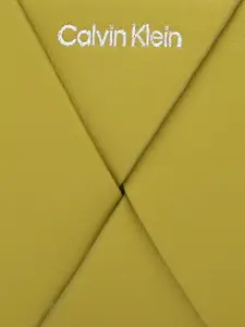 Calvin Klein Women Textured Card Holder