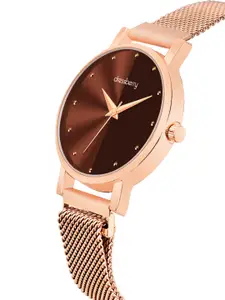 DressBerry Women Watch With Charm Gift Set